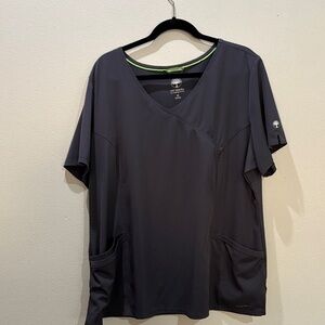 Women’s Healing Hands 4 pocket Gray Short Sleeve SCRUB TOP